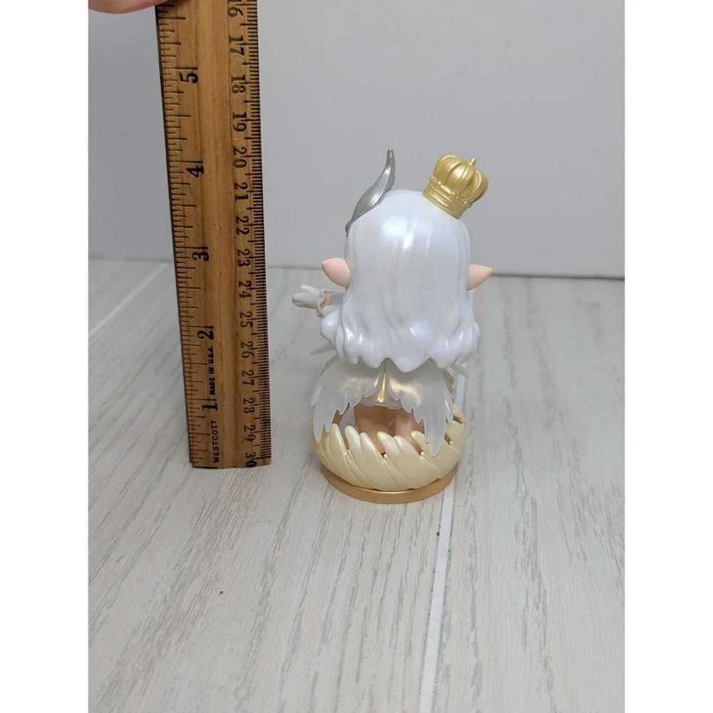 FLORA Compendium of Materia Medica Blind Box Autumn Ginko Figure Only FLAW READ